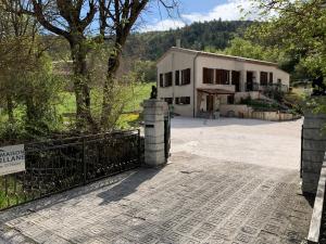 Maison Castellane Chambre dHotes B&B