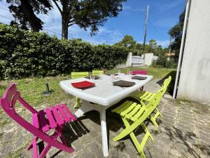 Maisons de vacances Maison Saint-Georges-d'Oleron, 3 pieces, 4 personnes - FR-1-246A-161 : photos des chambres