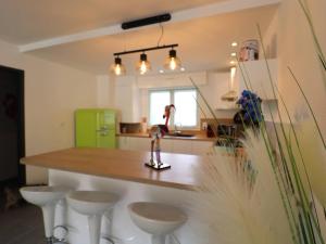 Beau 3 pièces climatisé, piscine privée, parking au Grau-du-Roi - FR-1-307-215