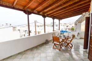 Drosia Residence 150m from Saint George Beach