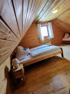 Drevenica Západné Tatry s kúpacou kaďou a krbom