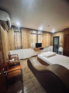 Khách sạn Rosy Việt Trì