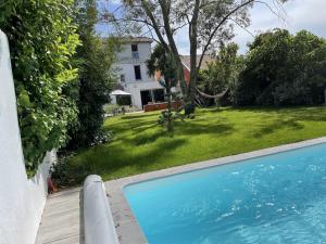 Maisons de vacances Grande Maison Familiale a Nantes avec Piscine : photos des chambres