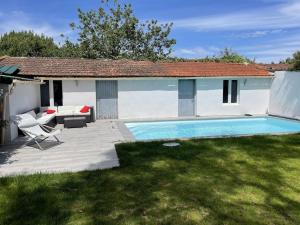 Maisons de vacances Grande Maison Familiale a Nantes avec Piscine : photos des chambres