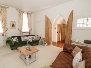 4 The Old Council House