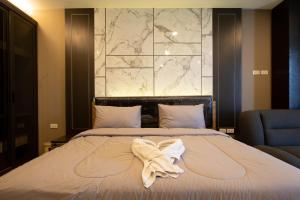 Escape II CondominiumE225