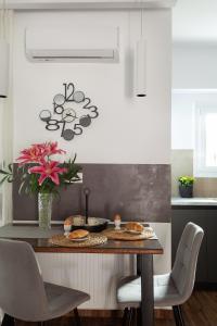 Seaside Apartment by Flisvos Marina