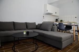 Ολόκληρο Διαμέρισμα η Βυσσινιά