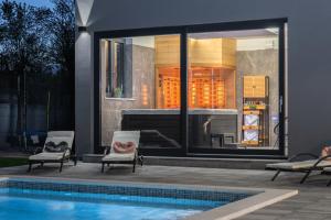 Villa Alison Deluxe with private spa and heated swimming pool