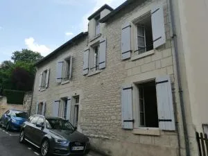 Aux plumes - 克勒兹河畔伊泽尔