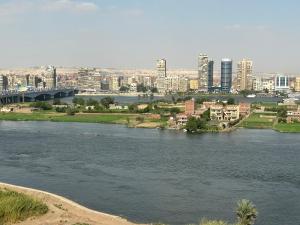 شقة علي النيل