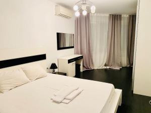 Black & White Style Apartment in a Great Location! - Apartamentos, Sofía