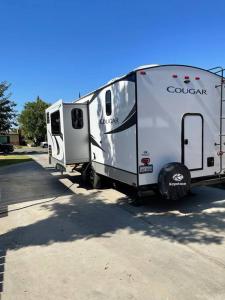 Cozy RV 1BR 1BA Private Entrance+ Parking