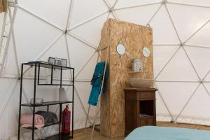 Tentes de luxe Dome sous les etoiles : photos des chambres