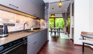 InPoint Old Town Apartments