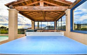 Maisons de vacances Awesome Home In Flaux With Outdoor Swimming Pool, Wifi And 3 Bedrooms : photos des chambres