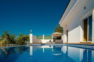 Villa Sea Breeze by Solset