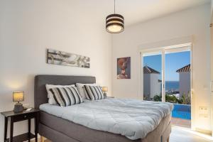 Villa Sea Breeze by Solset