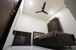 Hotel Ravi Residency