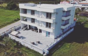 FAMILY-FRIENDLY APARTMENTS