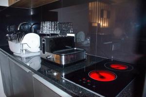 Corazon Equipetrol Lujoso estudio cunico restobar