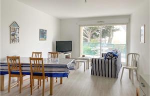 Appartements Nice Apartment In La Turballe With Wifi And 2 Bedrooms : photos des chambres