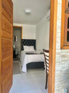 Quarto c Banheiro próximo a Praia da Barra da Tijuca