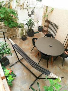 Appartements The Ginkgo Collioure : Amazing Private Jacuzzi built in Rock, 20m from the Beach, A/C, WiFi, Patio... : photos des chambres