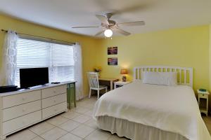 Three Cs #102 - Surfsong