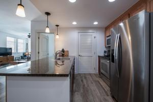 Premium Unit 4575-Fraser Crossing Founders Pointe condo