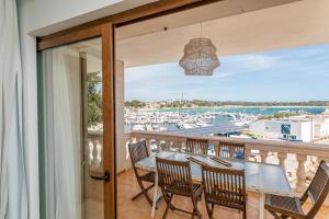 Beachfront holiday apartment Lotja 7 - Grupo Berna