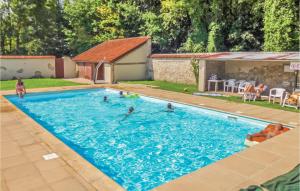 Appartements Stunning apartment in Ocquerre with 3 Bedrooms, WiFi and Outdoor swimming pool : photos des chambres