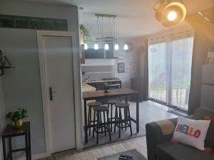 Maisons de vacances petite maison cosy en duplex : photos des chambres