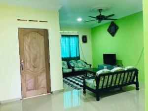 GREENS HOMESTAY