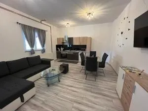 Apartment Tilia - Sinac