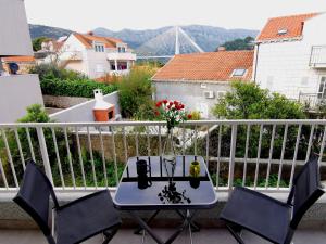 Apartment with balcony Nike