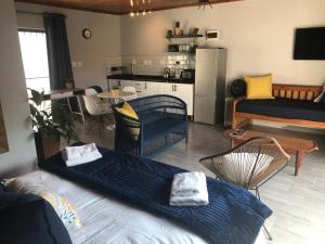 Blue Lotus Guest House Pta East-Solar power