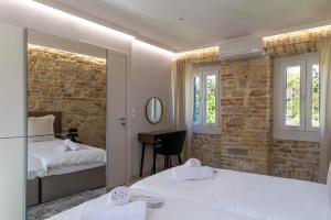 Castello Nuovo Suite by CorfuEscapes