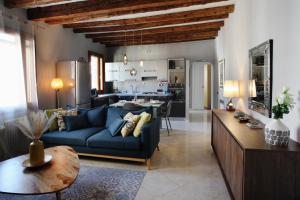 Domus Biennale, Modern apartment in Venice centre.