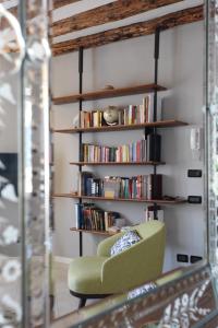 Domus Biennale, Modern apartment in Venice centre.