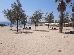 PORT FREJUS CAP HERMES VUE MER ET PORT PIEDS DANS LEAU piscine pkg