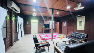 HERITAGE DCENANG with Jacuzzi Spa