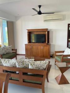 Sandy Shores, Beachfront, Nilaveli