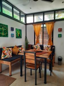 El Habita CASA SHAKO