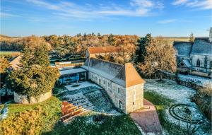 Maisons de vacances Nice Home In Le Mesnil-jourdain With Outdoor Swimming Pool, Indoor Swimming Pool And 5 Bedrooms : photos des chambres