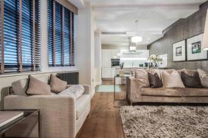 Covent Garden Trafalgar Leicester Sq Diamond