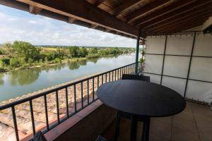 Hotels HOTEL restaurant COTE GARONNE le BALCON DES DAMES - Tonneins Marmande Agen - chambres climatisees : photos des chambres