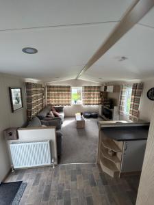 Tranquil Retreat at River Valley Country Park