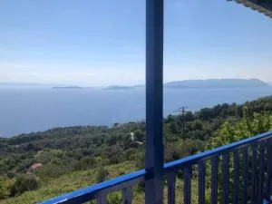 Avgoustina's Home - Glossa