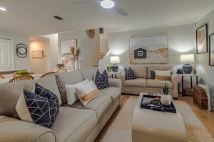 Charming Panama City Beach Cottage - Walk to Ocean